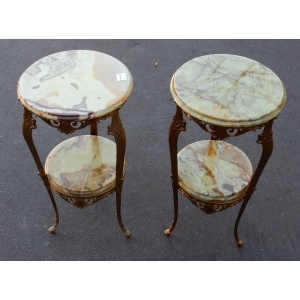1970′ Paire de Sellettes en Bronze Doré Style LXV Plateaux Onyx