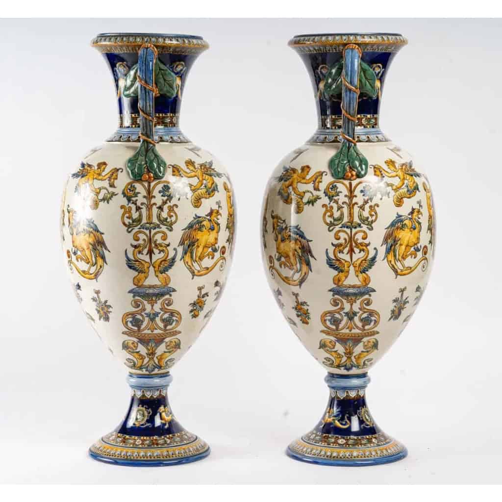 Paire de vases, Faïence de Gien | Biron Paire de vases, Faïence de Gien