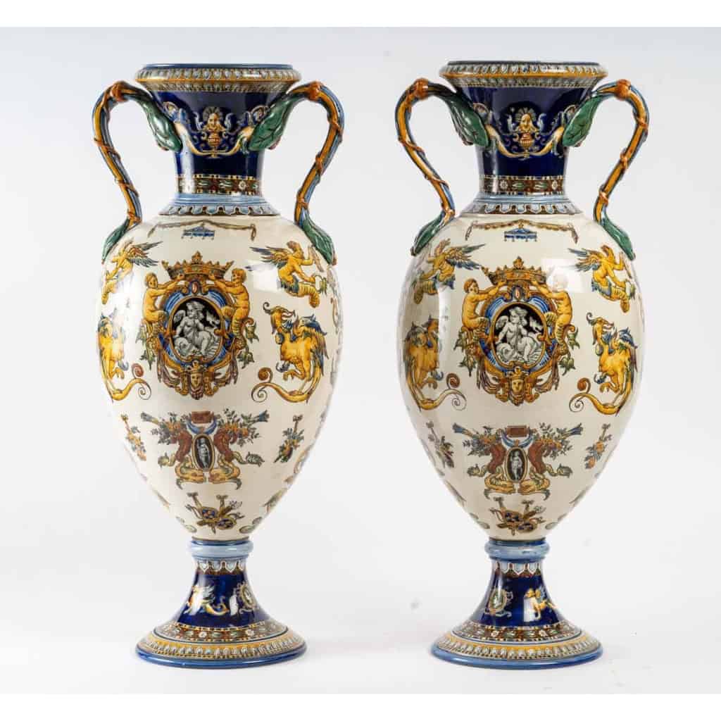 Paire de vases, Faïence de Gien | Biron Paire de vases, Faïence de Gien