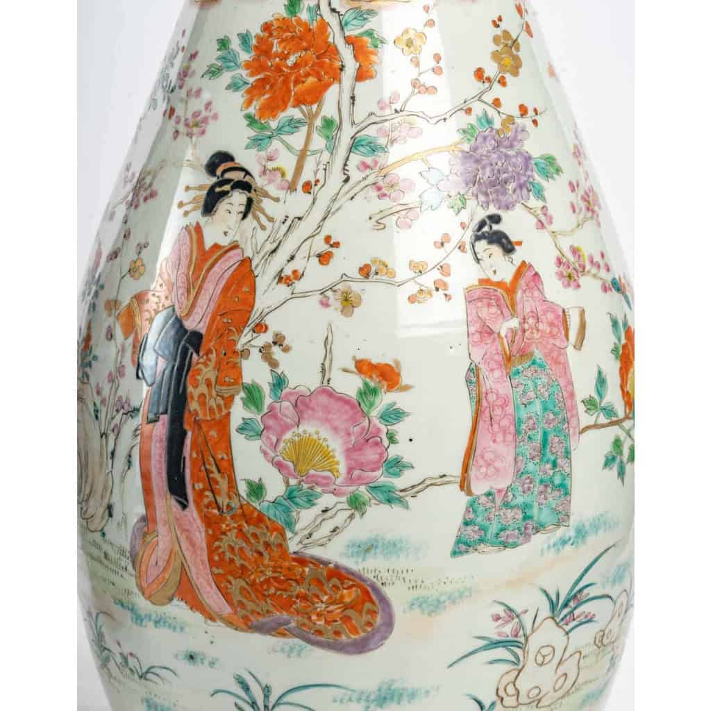 Paire de grands vases japonais, ère Meiji, circa 1900 | Biron Paire de grands vases japonais, ère Meiji, circa 1900
