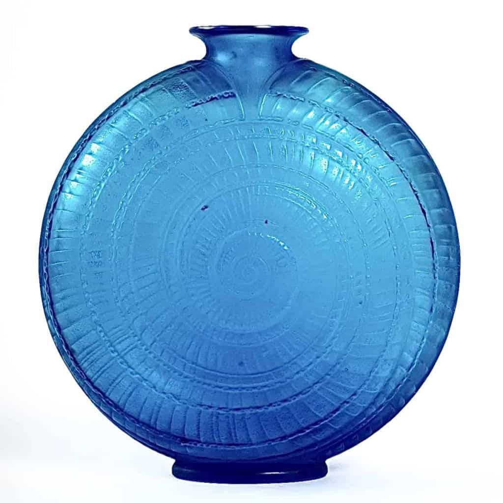 Vase « Escargot » verre bleu électrique de René LALIQUE | Biron |||||||