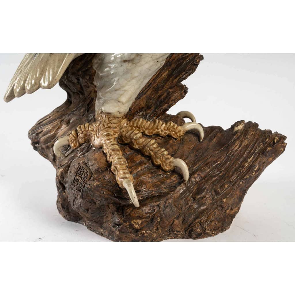 Aigle en terre cuite Travail japonais, Ère Meiji, fin XIXe siècle | Biron Aigle en terre cuite Travail japonais, Ère Meiji, fin XIXe siècle