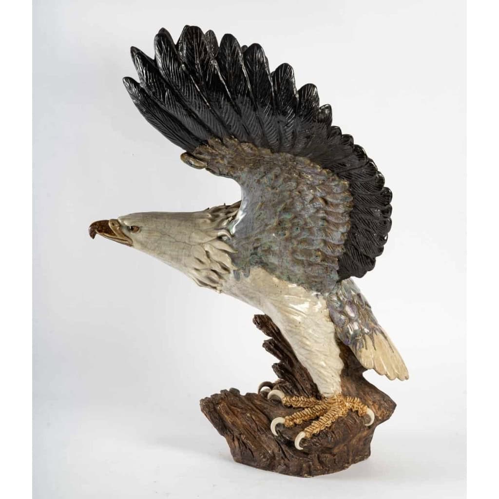 Aigle en terre cuite Travail japonais, Ère Meiji, fin XIXe siècle | Biron Aigle en terre cuite Travail japonais, Ère Meiji, fin XIXe siècle
