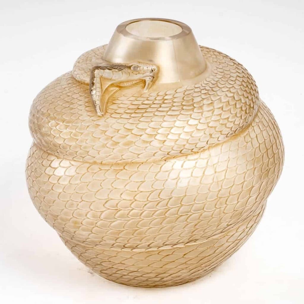 Vase « Serpent » verre blanc patiné sépia de René LALIQUE | Biron ||||||