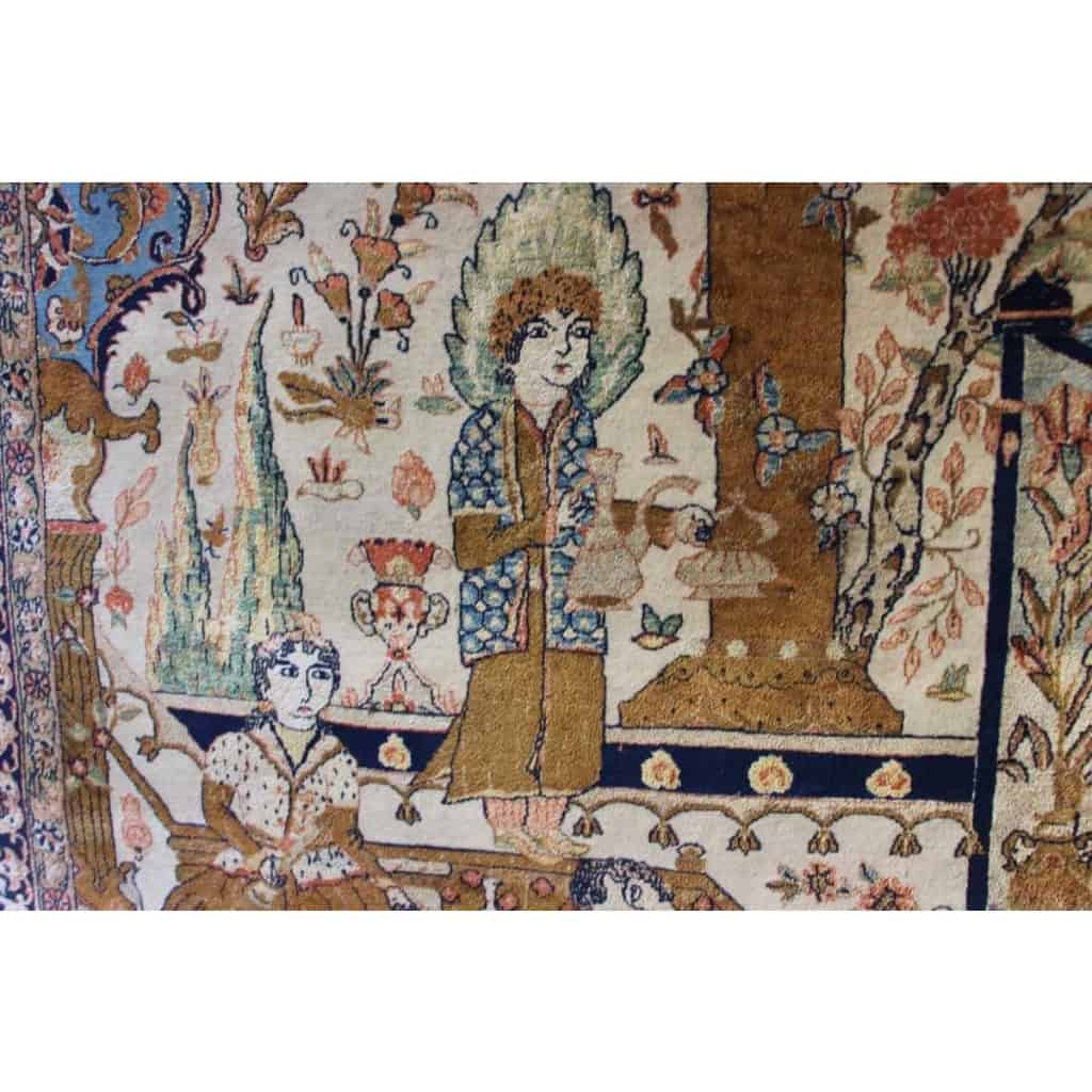 Tapis Ghoum Lajevardi en Laine Et Soie – Iran Vers 1935 XXème | Biron Tapis Ghoum Lajevardi en Laine Et Soie - Iran Vers 1935 XXème