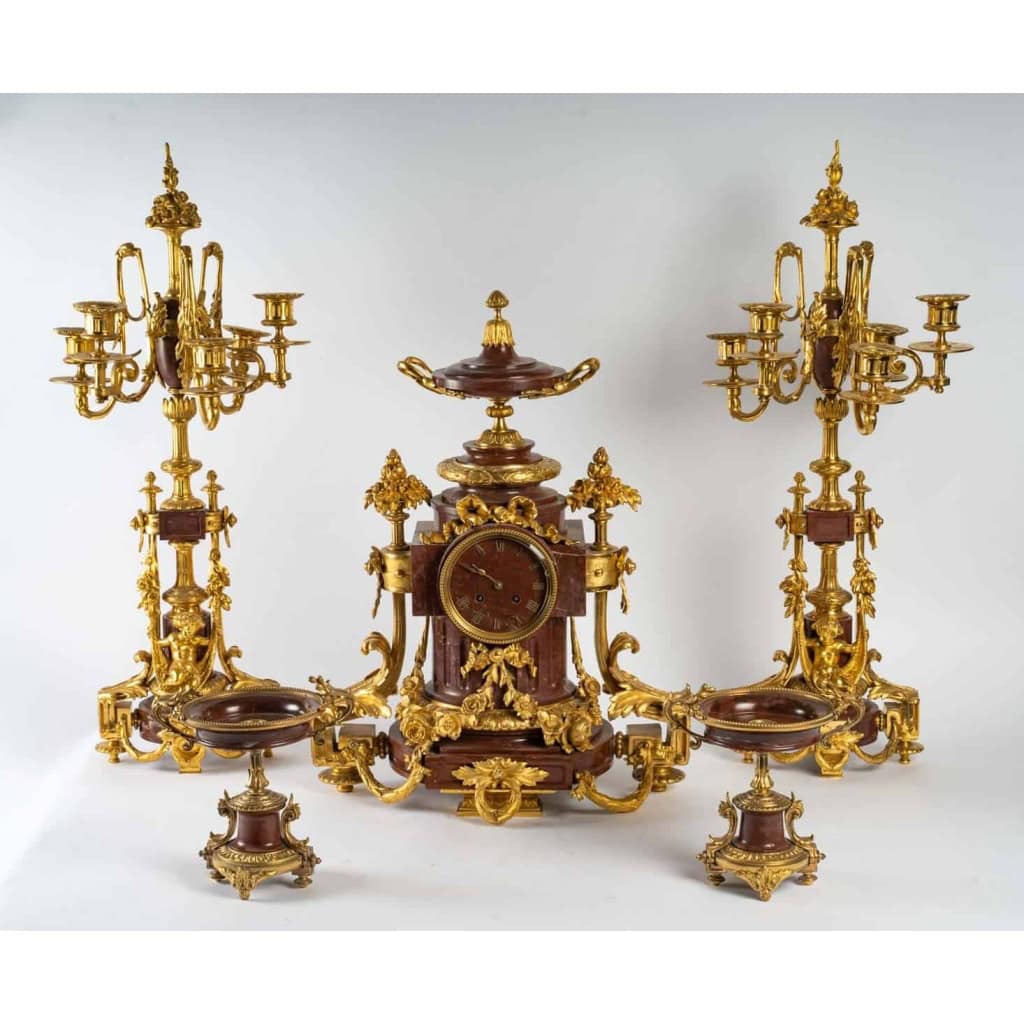 Garniture de cheminée en marbre et bronze bien ciselé et doré travail d’époque Napoléon III | Biron |||||||||||||||||