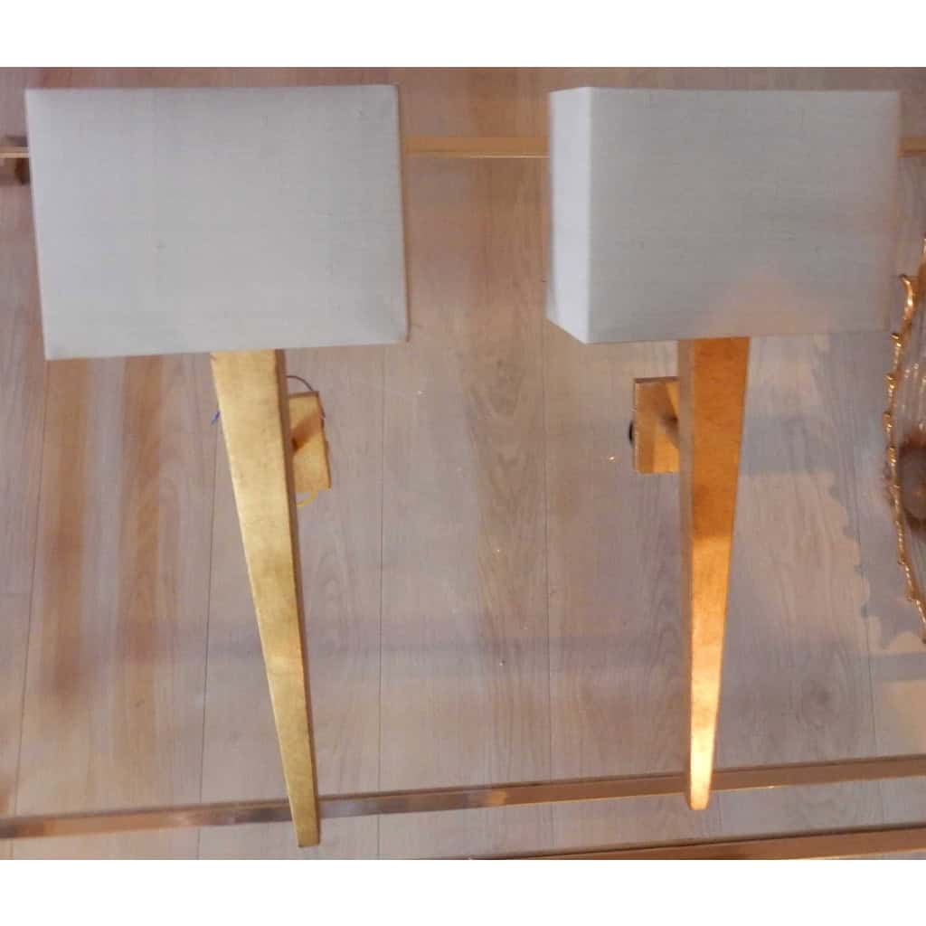 1970/80′ Paire d’Appliques en Laiton et Fer Dorées A La Feuille d’Or, Modèle Arbus | Biron 1970/80' Paire d'Appliques en Laiton et Fer Dorées A La Feuille d'Or, Modèle Arbus