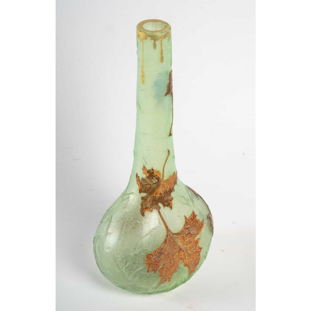 Vase Montjoye Aux Feuilles d'Erable