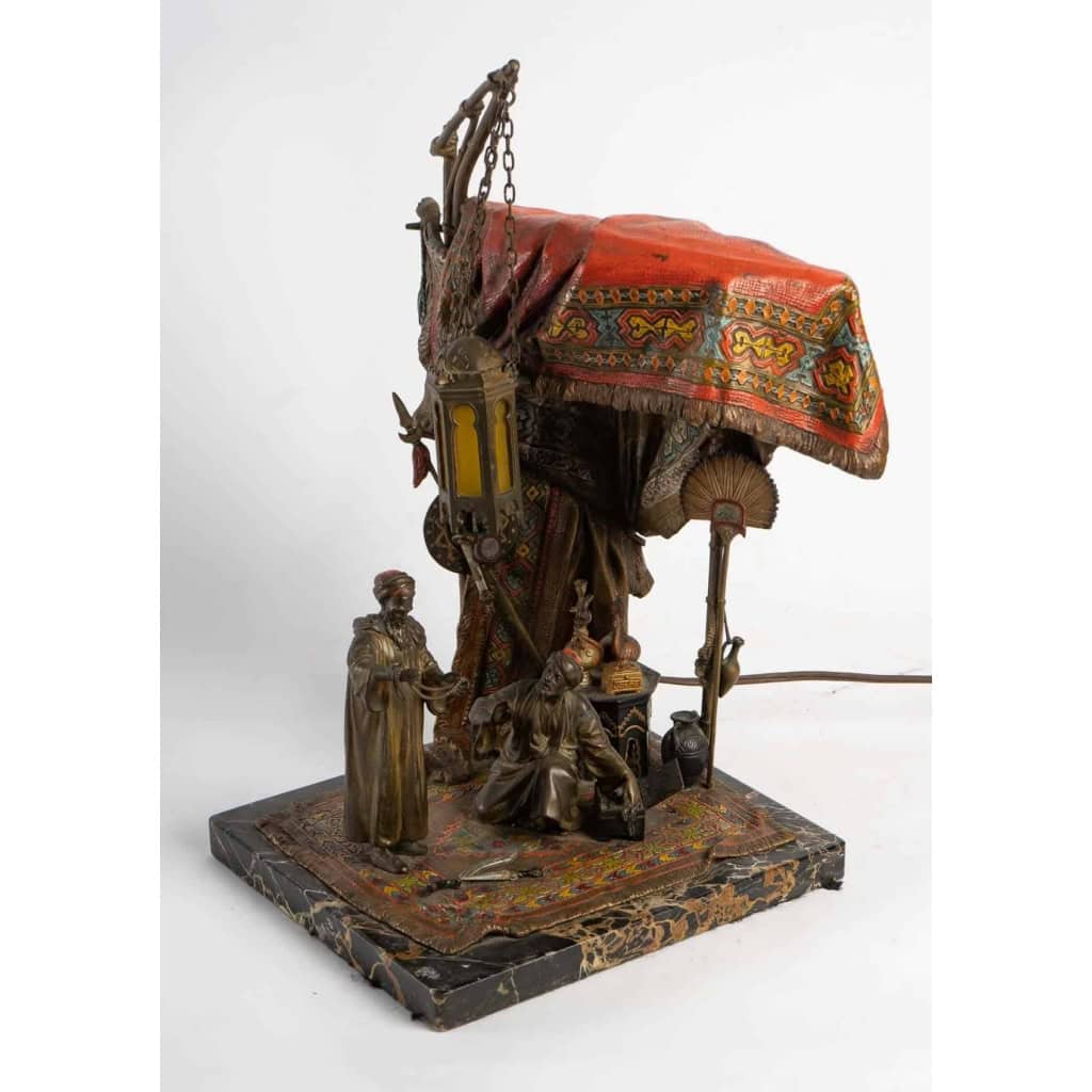 Bronze de Vienne formant lanterne, XIXème siècle | Biron Bronze de Vienne formant lanterne, XIXème siècle