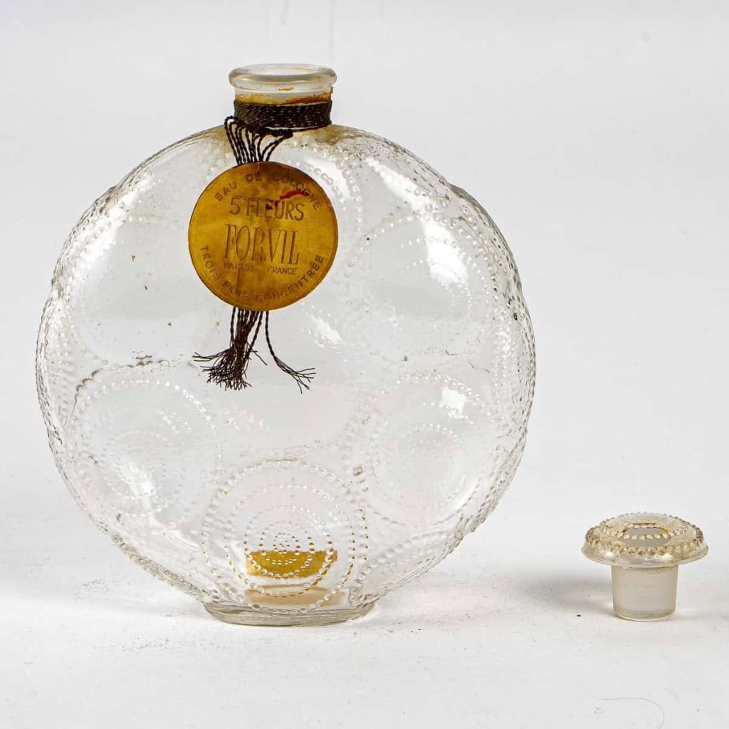 Flacon « Relief » verre blanc de René LALIQUE pour FORVIL | Biron Flacon "Relief" verre blanc de René LALIQUE pour FORVIL
