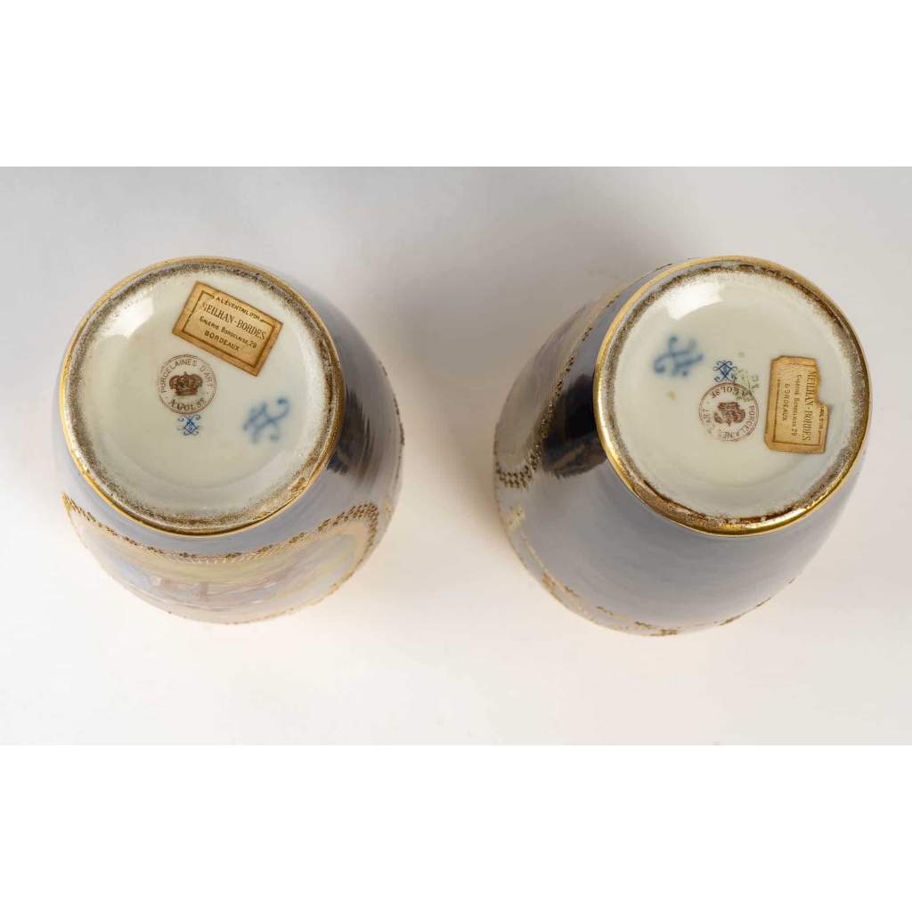 Paire de vases Bleu Sèvres signés. Fin XIXème | Biron Paire de vases Bleu Sèvres signés. Fin XIXème