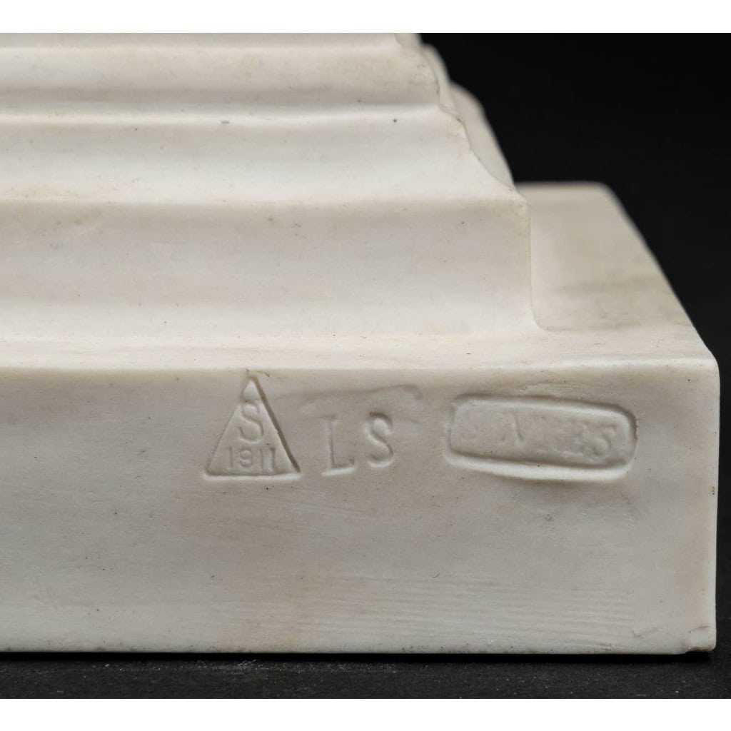 Buste en biscuit | Biron Buste en biscuit