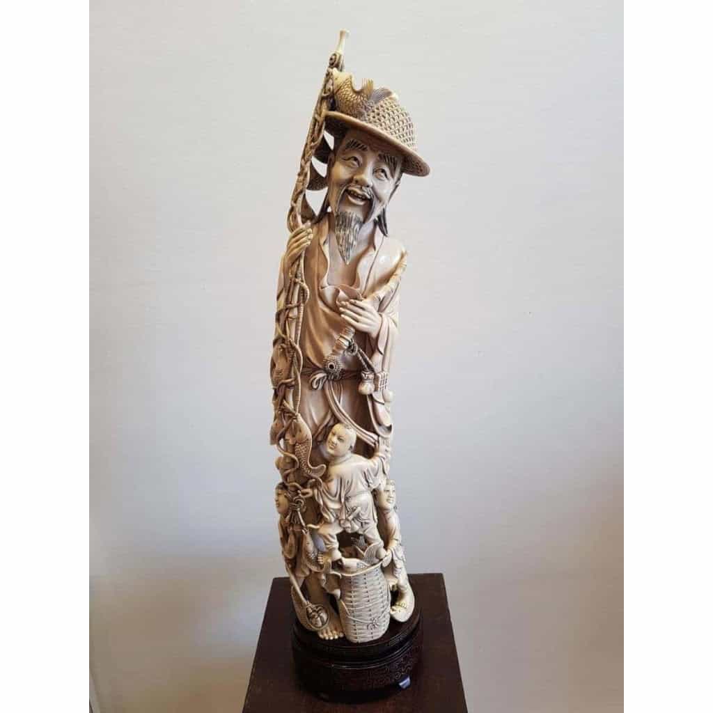 Important Pêcheur Accompagné d’Enfants Ivoire Monobloc – Chine Vers 1920 | Biron ||||||||