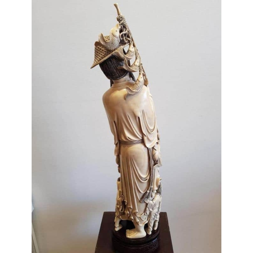Important Pêcheur Accompagné d’Enfants Ivoire Monobloc – Chine Vers 1920 | Biron Important Pêcheur Accompagné d'Enfants Ivoire Monobloc - Chine Vers 1920