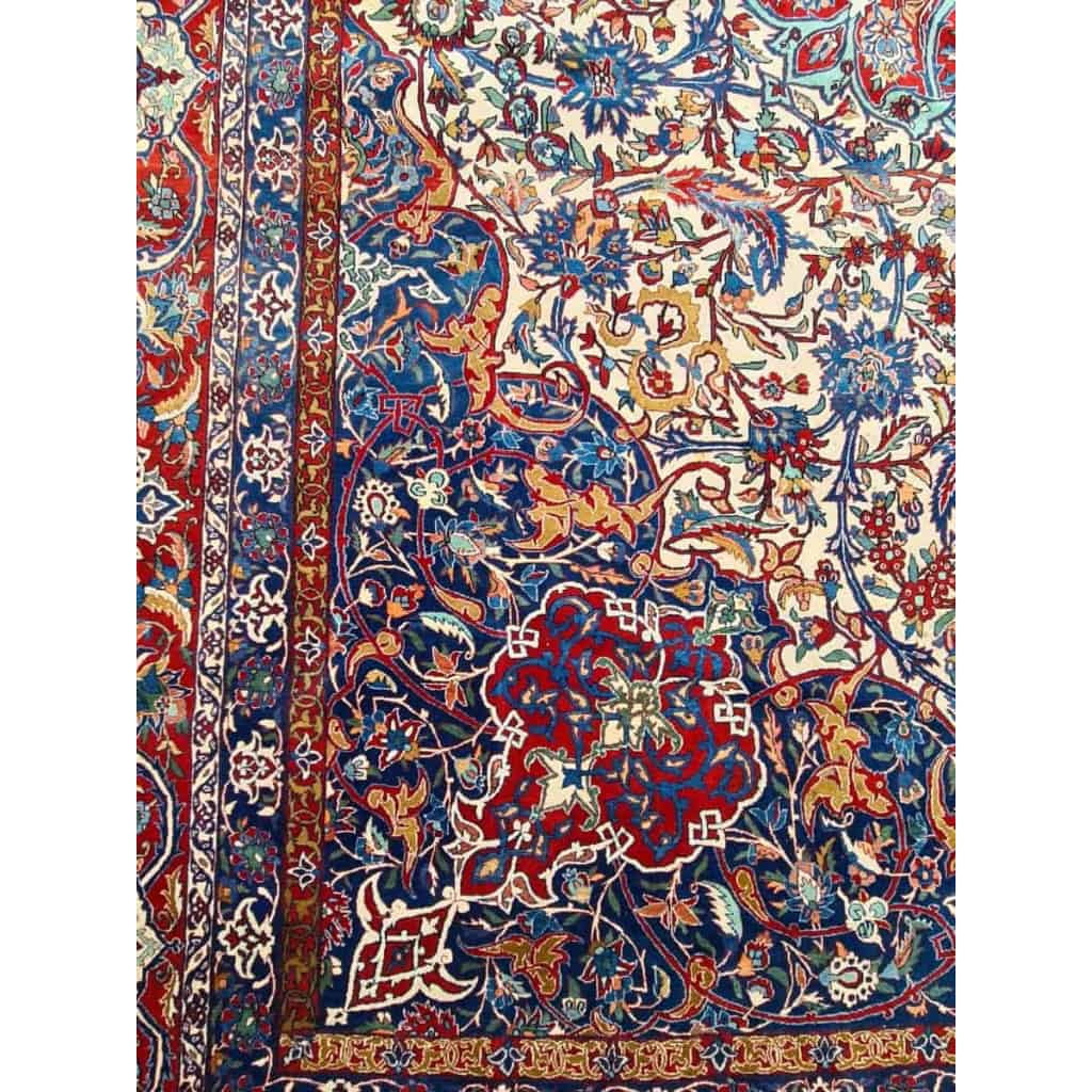 Important Et Fin Tapis Ispahan Chahreza Laine Et Trame Soie – Iran Vers 1920 | Biron Important Et Fin Tapis Ispahan Chahreza Laine Et Trame Soie - Iran Vers 1920