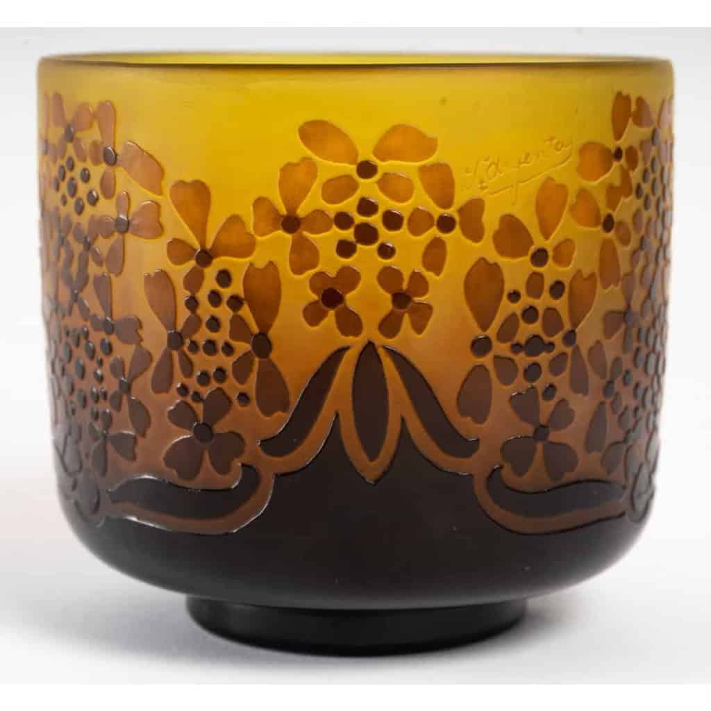 D'Argental, Vase Aux Fleurs Stylisées