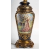 Une lampe en porcelaine fin XIXème siècle | Biron Une lampe en porcelaine fin XIXème siècle