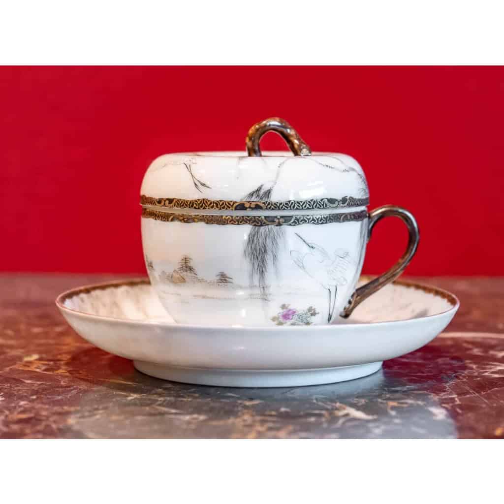 4 tasses à couvercles style japonais, XIXème siècle | Biron 4 tasses à couvercles style japonais, XIXème siècle
