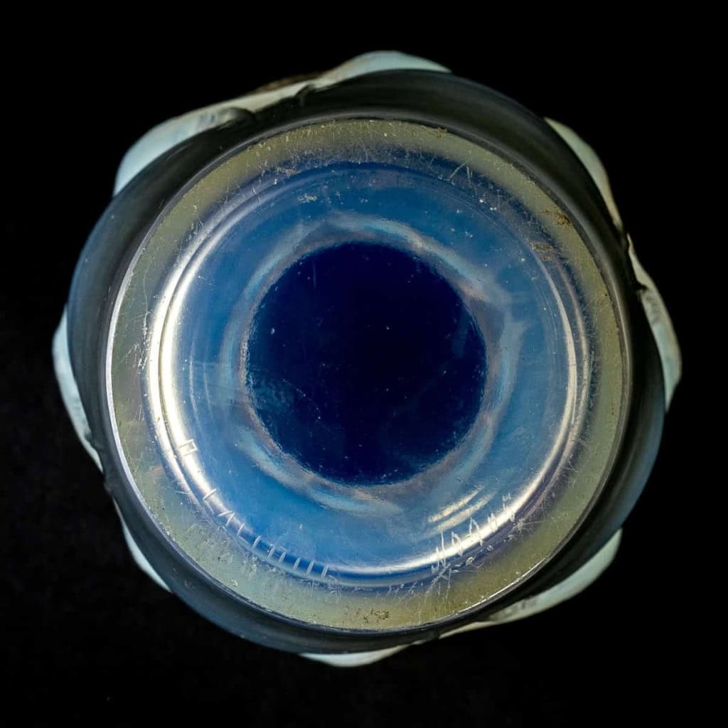 Vase « Ceylan » verre opalescent de René LALIQUE | Biron Vase "Ceylan" verre opalescent de René LALIQUE