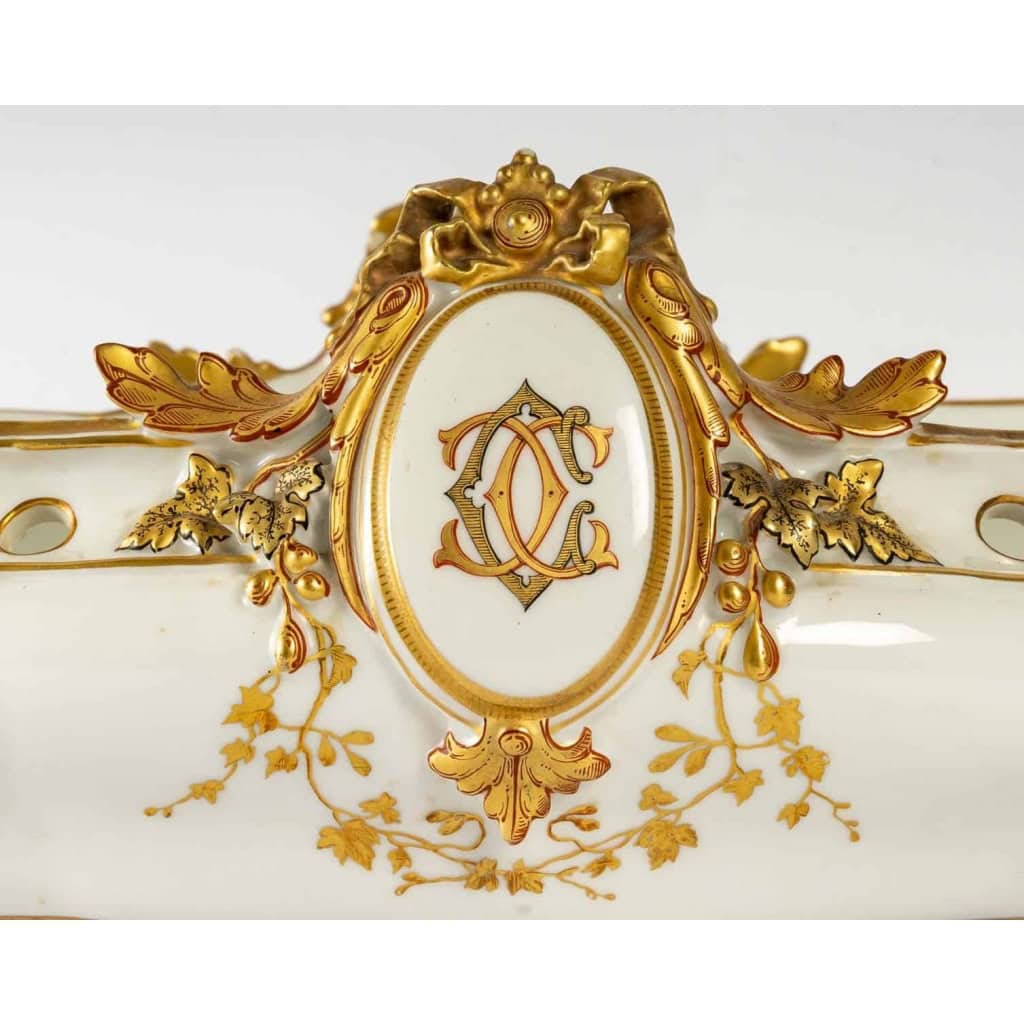Ensemble de 3 jardinières en porcelaine de Paris | Biron Ensemble de 3 jardinières en porcelaine de Paris