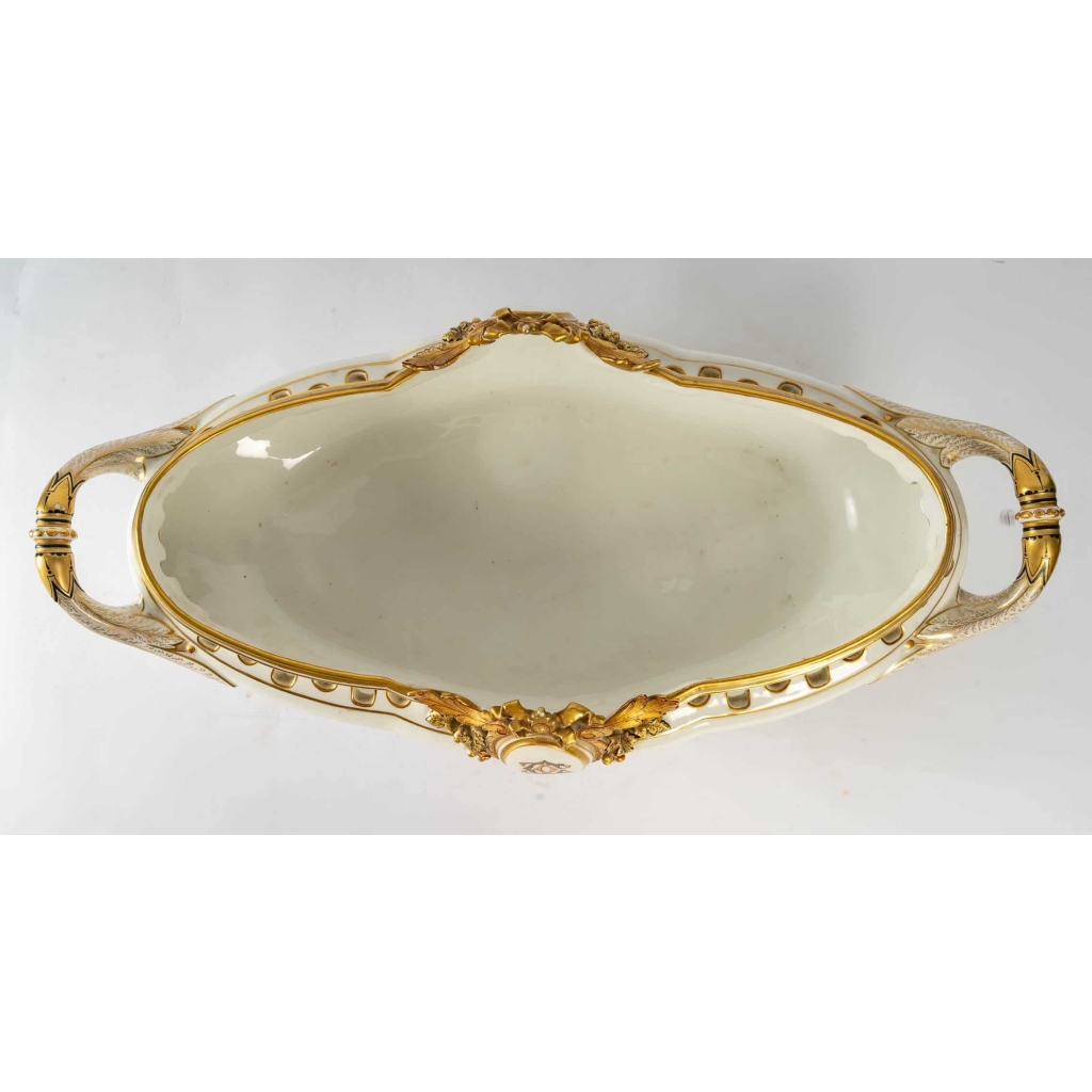 Ensemble de 3 jardinières en porcelaine de Paris | Biron Ensemble de 3 jardinières en porcelaine de Paris
