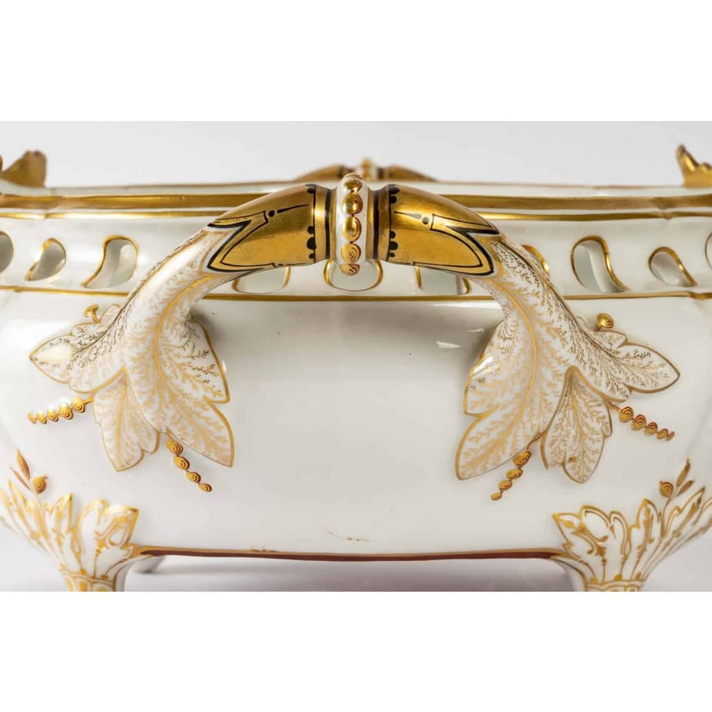 Ensemble de 3 jardinières en porcelaine de Paris | Biron Ensemble de 3 jardinières en porcelaine de Paris