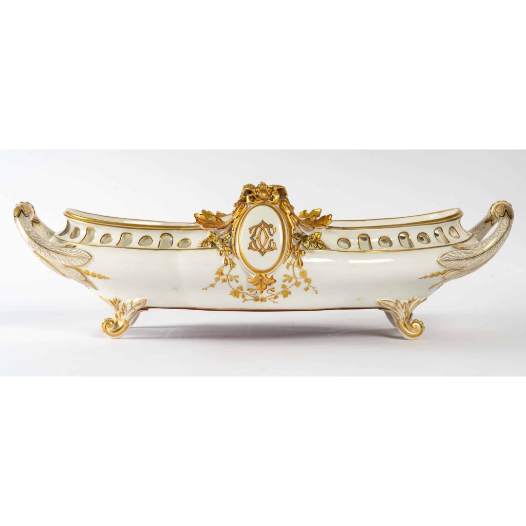 Ensemble de 3 jardinières en porcelaine de Paris | Biron Ensemble de 3 jardinières en porcelaine de Paris