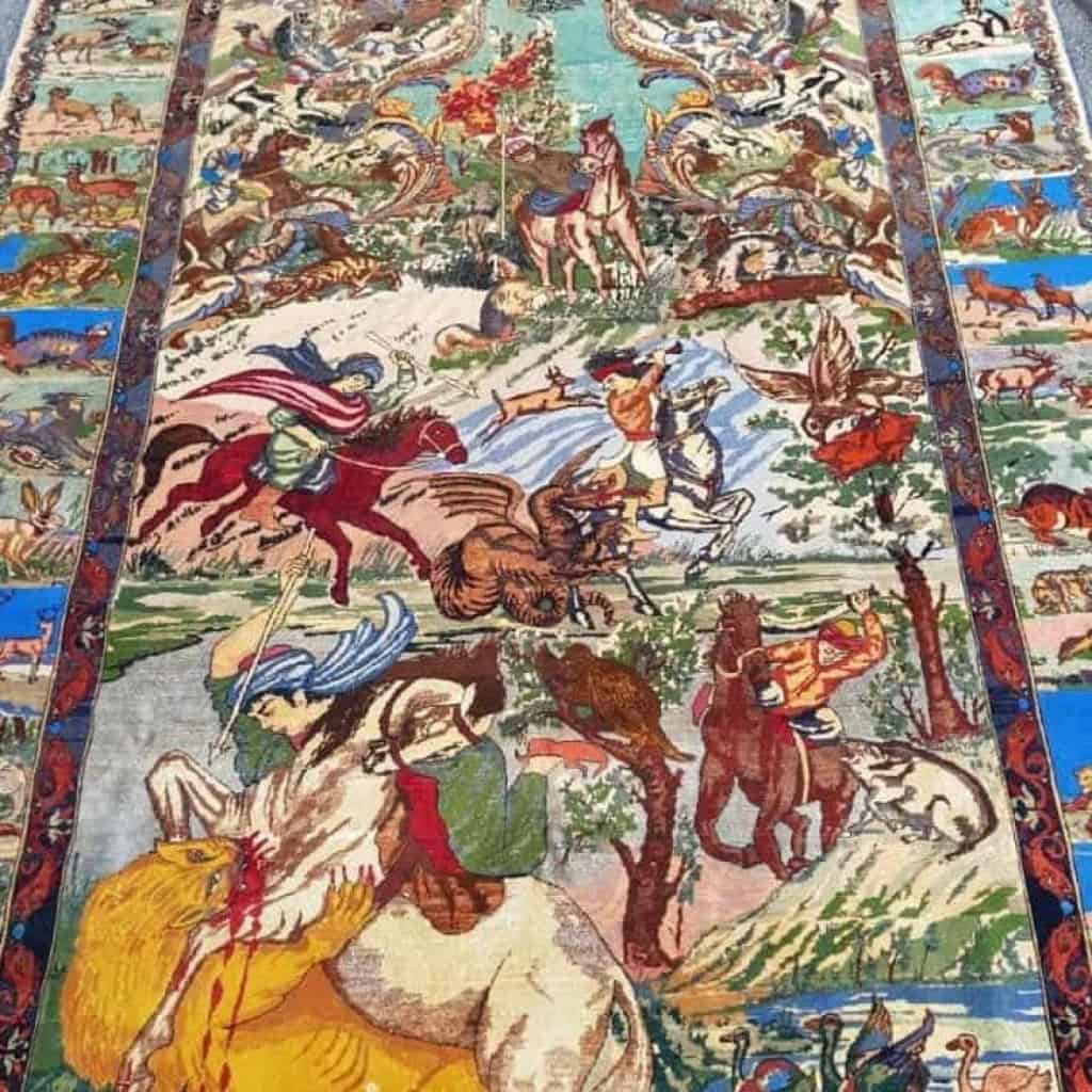 Tapis Tabriz Laine Et Soie – Chasse Persane – Vers 1970 Iran Epoque Du Shah | Biron Tapis Tabriz Laine Et Soie - Chasse Persane - Vers 1970 Iran Epoque Du Shah