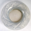 Coupe Plat "Sirènes" verre blanc patiné bleu de René LALIQUE