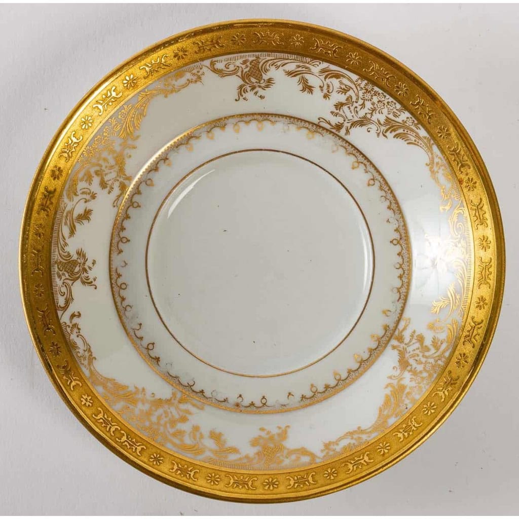 Service diplomate Haviland, Blanc et or, dorures et en aplat et relief