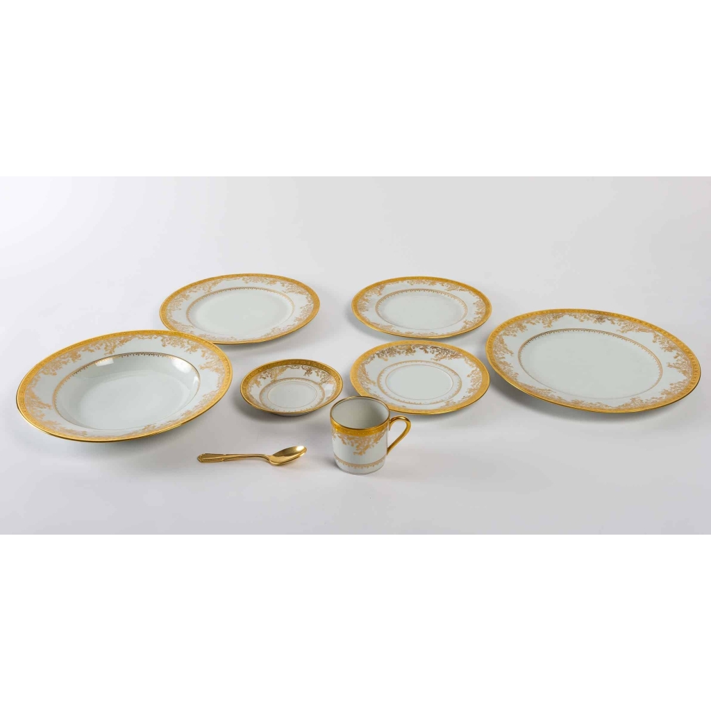 Service diplomate Haviland, Blanc et or, dorures et en aplat et relief