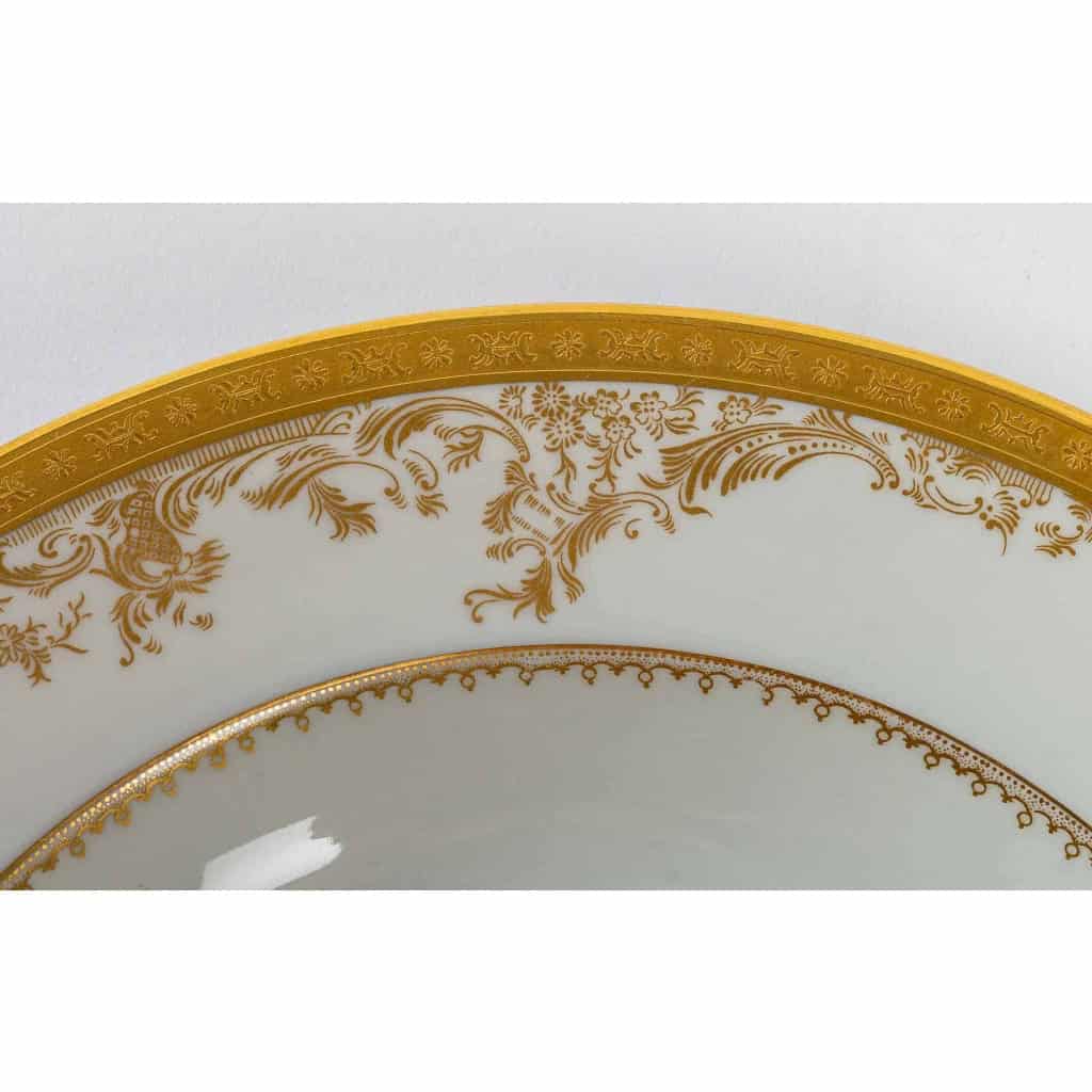 Service diplomate Haviland, Blanc et or, dorures et en aplat et relief