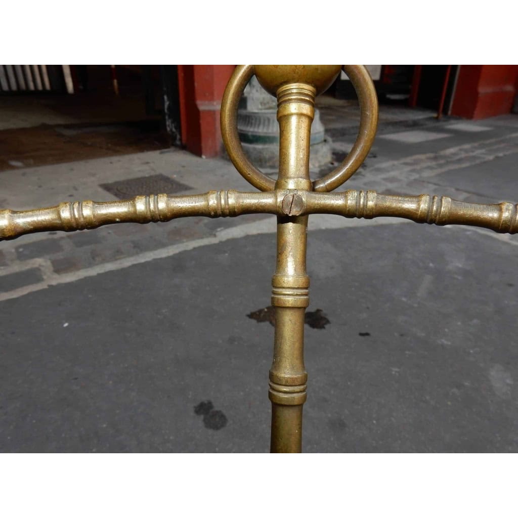 1880′ Guéridon Tripode Décor Bambou en Laiton avec Plateau en marbre Vert Veiné Style Giroux | Biron 1880′ Guéridon Tripode Décor Bambou en Laiton avec Plateau en marbre Vert Veiné Style Giroux