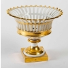 3 coupes en porcelaine de Paris, blanche et or, Époque Empire | Biron 3 coupes en porcelaine de Paris, blanche et or, Époque Empire