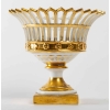 3 coupes en porcelaine de Paris, blanche et or, Époque Empire | Biron 3 coupes en porcelaine de Paris, blanche et or, Époque Empire