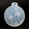 Vase "Espalion" verre opalescent double-couche patiné gris de René LALIQUE