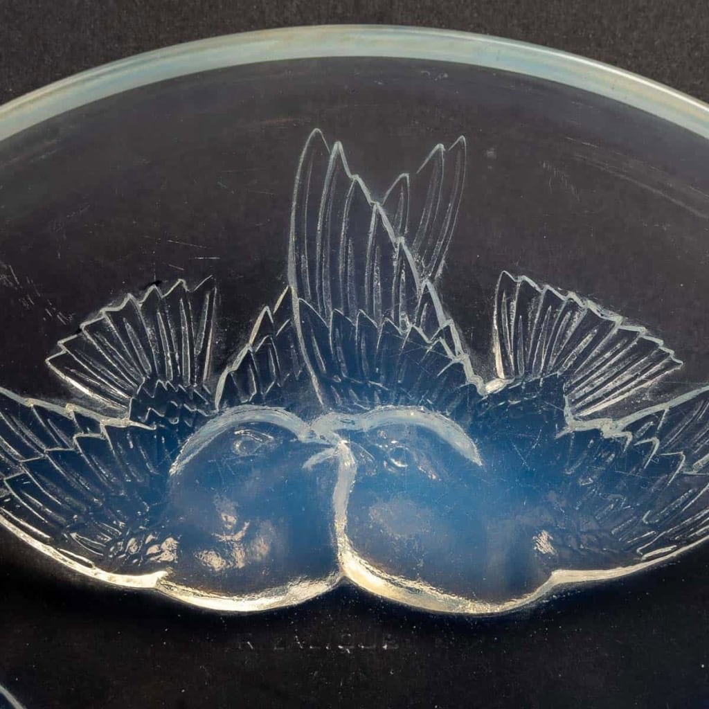 Coupe "Nonnettes" verre opalescent de René LALIQUE