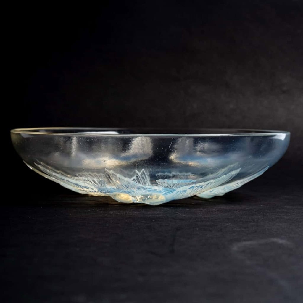 Coupe "Nonnettes" verre opalescent de René LALIQUE