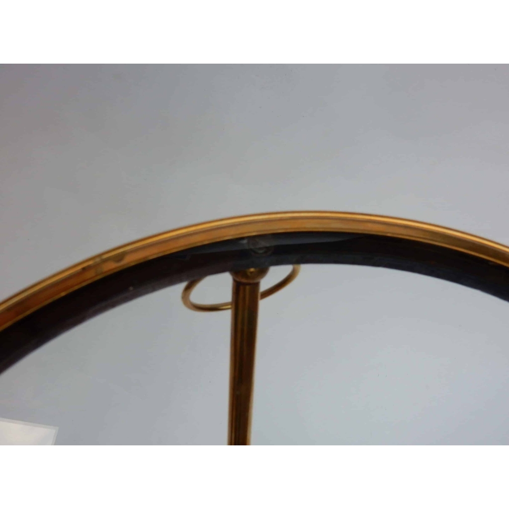 1950/70′ Guéridon Tripode Jacques Adnet en Laiton avec Plateau en Verre | Biron 1950/70' Guéridon Tripode Jacques Adnet en Laiton avec Plateau en Verre