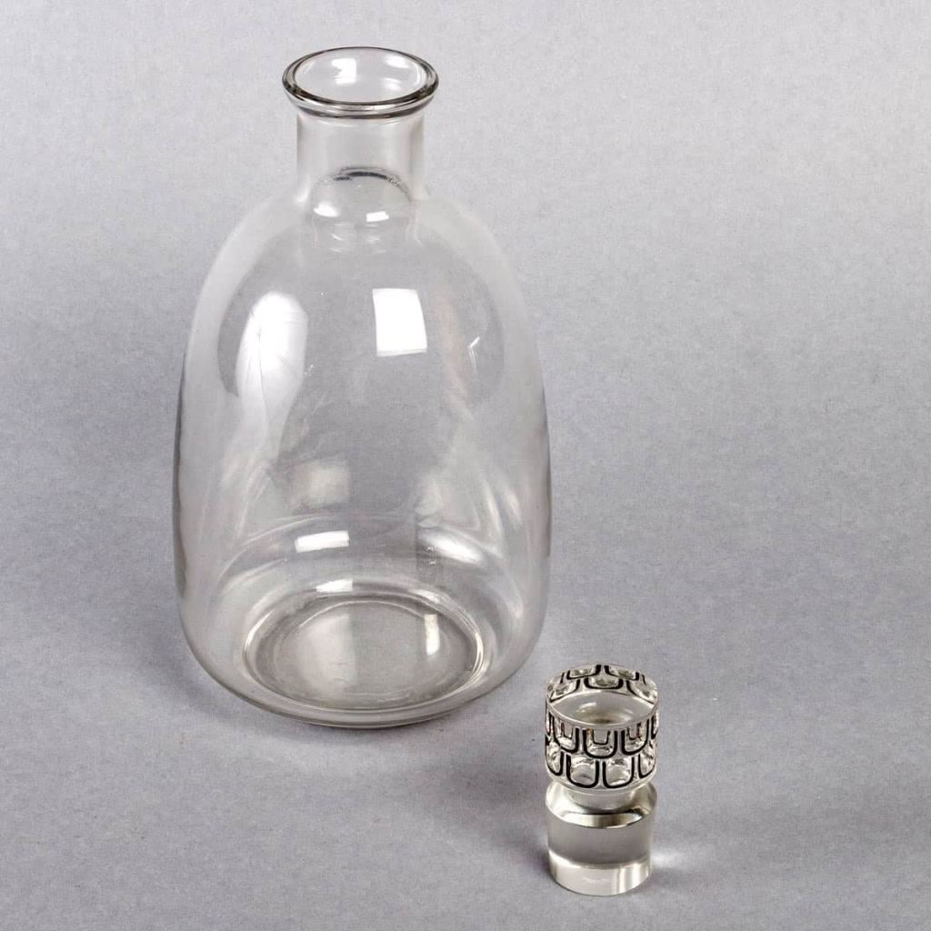 Service « Saint Nabor » verre blanc émaillé noir d’origine (7 verres + 1 carafe) de René LALIQUE | Biron Service "Saint Nabor" verre blanc émaillé noir d'origine (7 verres + 1 carafe) de René LALIQUE