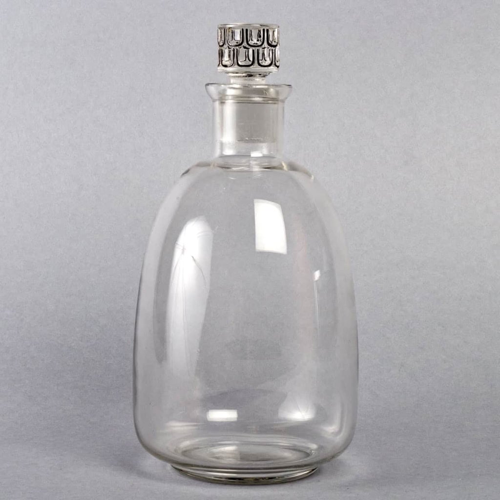 Service « Saint Nabor » verre blanc émaillé noir d’origine (7 verres + 1 carafe) de René LALIQUE | Biron Service "Saint Nabor" verre blanc émaillé noir d'origine (7 verres + 1 carafe) de René LALIQUE