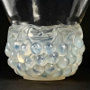 Vase "Cerises" verre opalescent de René LALIQUE