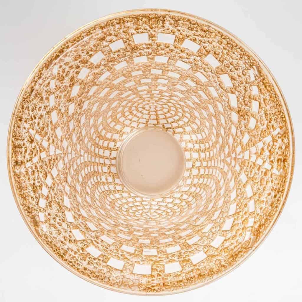 Vase "Damiers" verre blanc patiné sépia de René LALIQUE