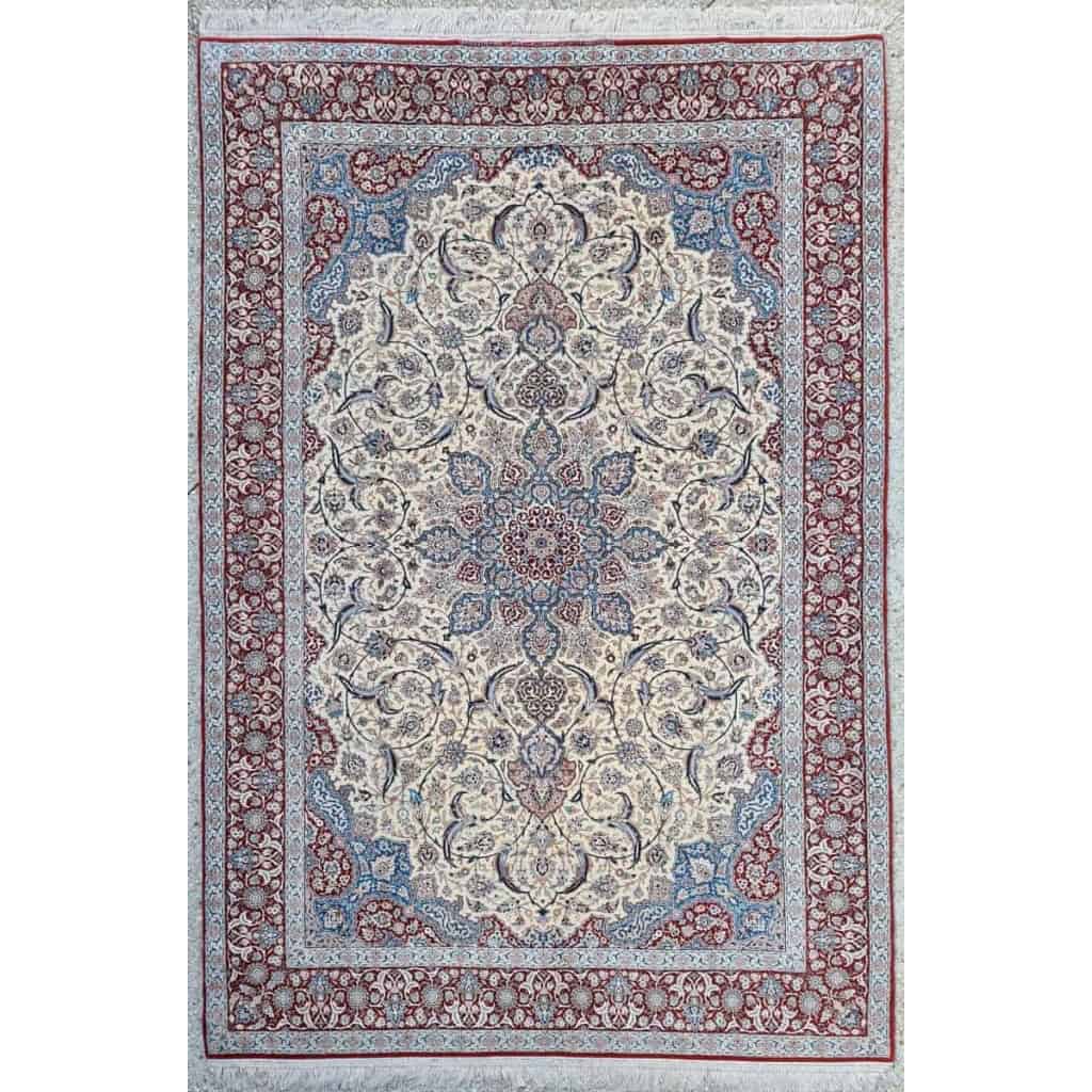 Rare Tapis Ispahan Haghighi Laine Kork et Soie – Maître Tisserand du Shah – Vers 1960 Iran | Biron ||