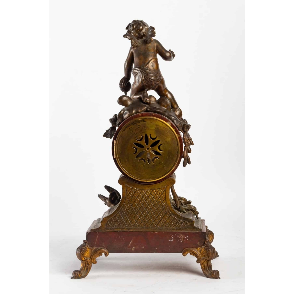 Pendule en bronze Griotte et régula avec sa clé du XIXème siècle | Biron Pendule en bronze Griotte et régula avec sa clé du XIXème siècle