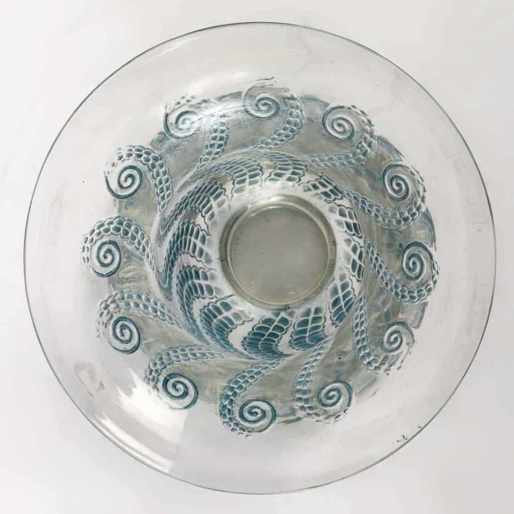 Vase "Méduse" verre blanc patiné bleu de René LALIQUE
