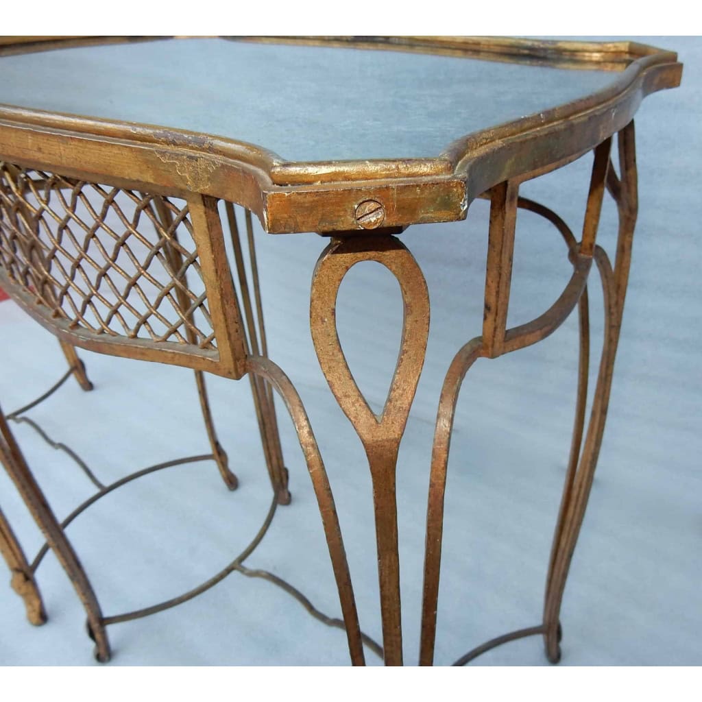 1950′ Paire De Tables d’Appoint Maison Baguès Fer Forgé Dorée à l’Or Plateaux Miroirs Oxydés Vieillis