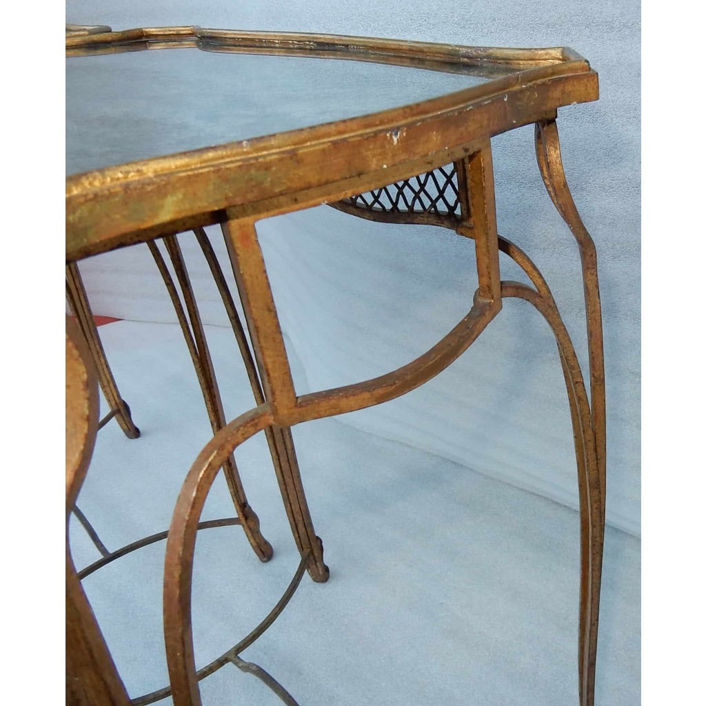 1950′ Paire De Tables d’Appoint Maison Baguès Fer Forgé Dorée à l’Or Plateaux Miroirs Oxydés Vieillis