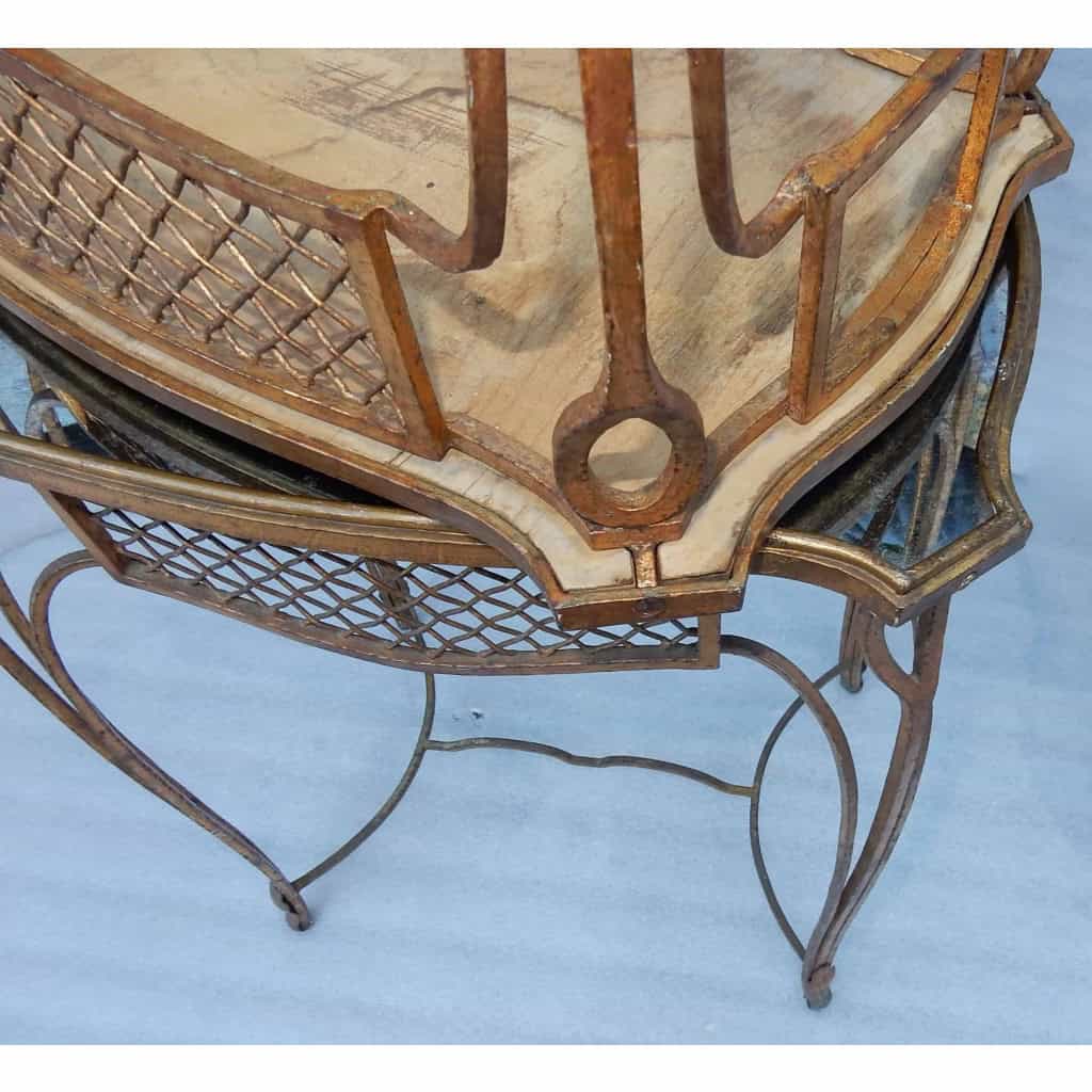 1950′ Paire De Tables d’Appoint Maison Baguès Fer Forgé Dorée à l’Or Plateaux Miroirs Oxydés Vieillis