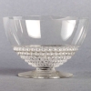Service « Nippon » verre blanc 32 Pièces (30 Verres + 1 Broc + 1 Carafe) de René LALIQUE | Biron Service "Nippon" verre blanc 32 Pièces (30 Verres + 1 Broc + 1 Carafe) de René LALIQUE